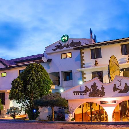 Hill View Hotel Mccarthy Hills Botianaw Exterior foto
