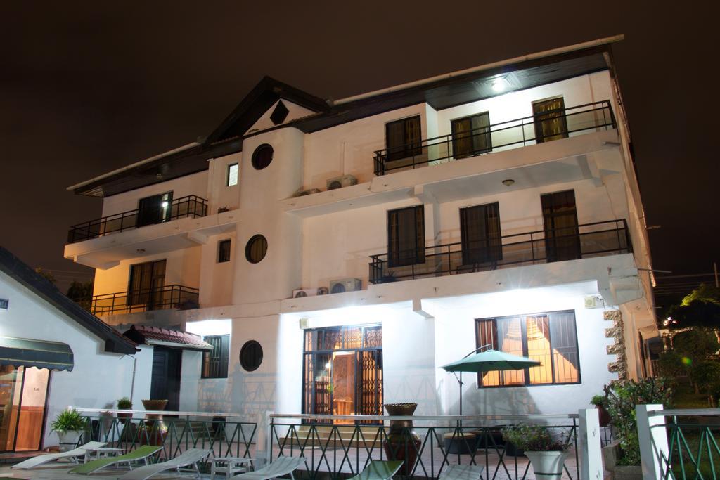 Hill View Hotel Mccarthy Hills Botianaw Exterior foto